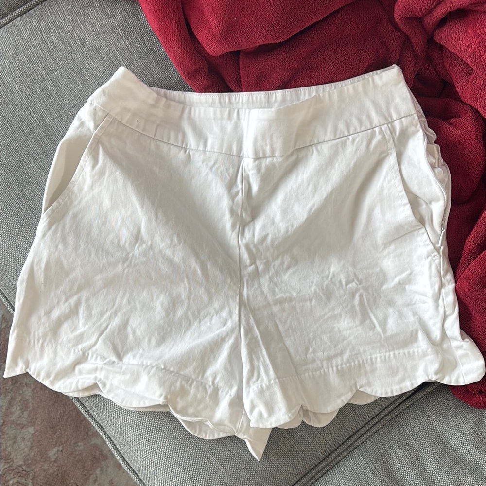 Francesca’s White Scalloped Shorts